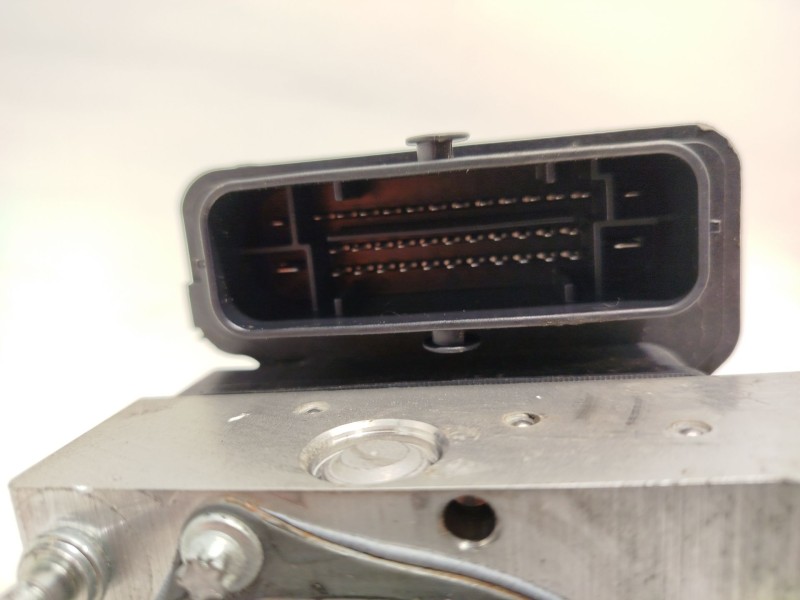 Recambio de abs para renault clio iv limited referencia OEM IAM 476601842R 0265956527 269722