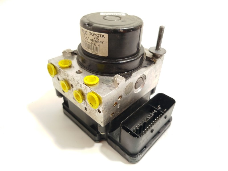 Recambio de abs para toyota yaris active referencia OEM IAM 445400D280 895410D480 06210246564