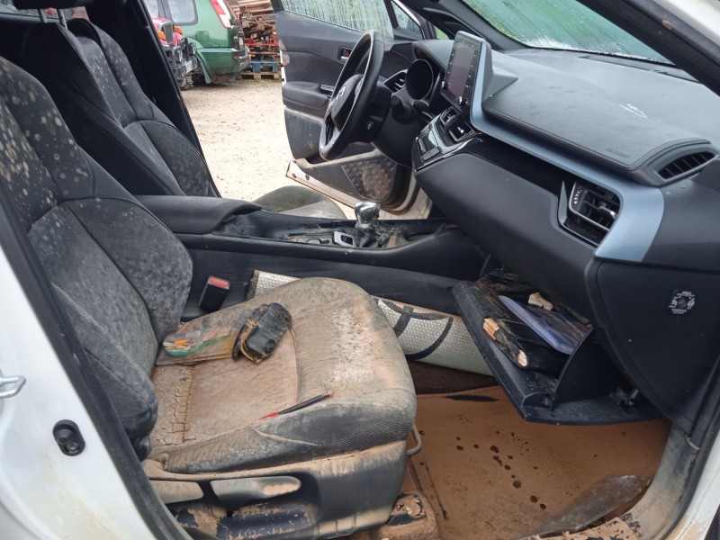 toyota c-hr (_x1_) del año 2020