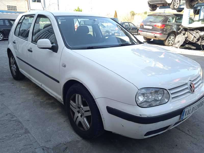 VOLKSWAGEN GOLF IV BERLINA (1J1)