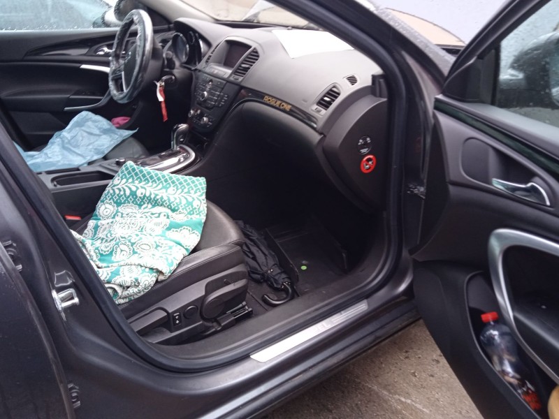 opel insignia a sports tourer (g09) del año 2009