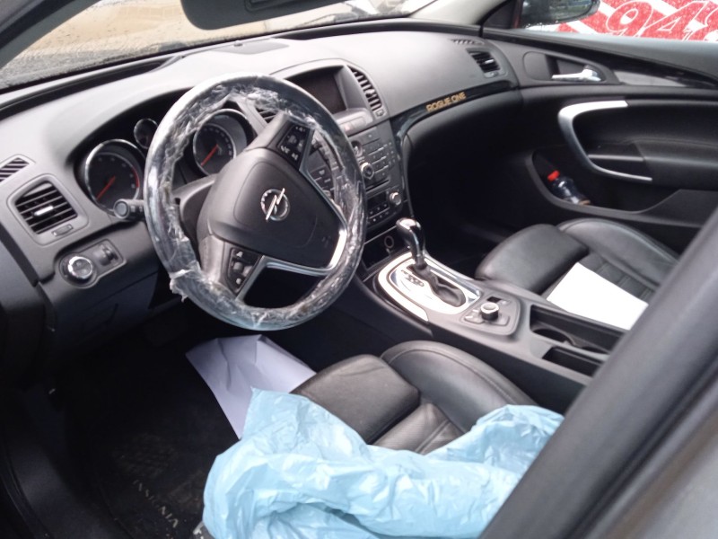 opel insignia a sports tourer (g09) del año 2009