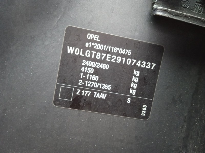 opel insignia a sports tourer (g09) del año 2009