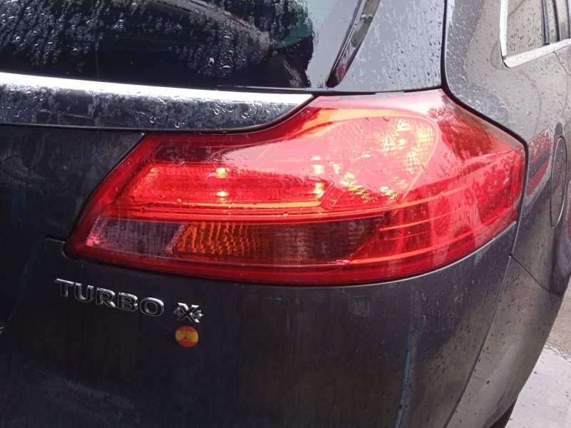 opel insignia a sports tourer (g09) del año 2009