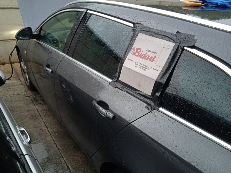 opel insignia a sports tourer (g09) del año 2009