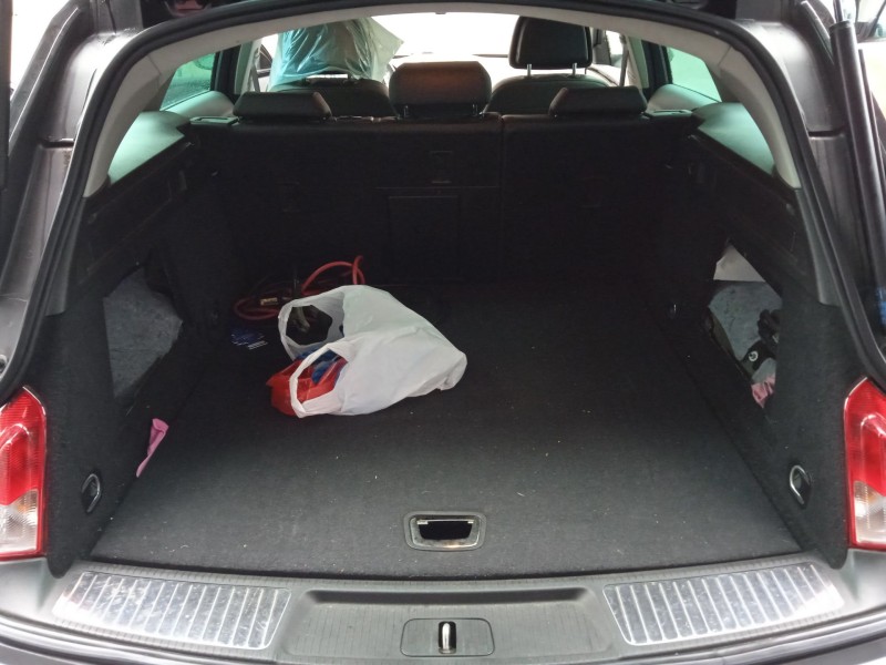 opel insignia a sports tourer (g09) del año 2009