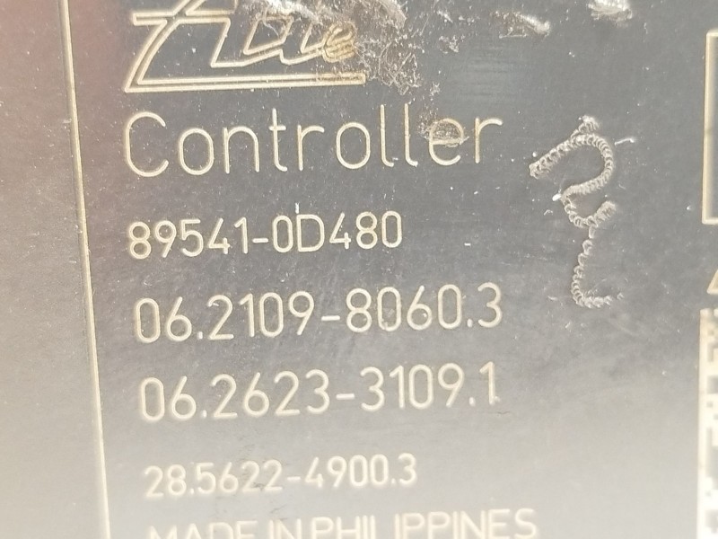 Recambio de abs para toyota yaris active referencia OEM IAM 445400D280 895410D480 06210246564