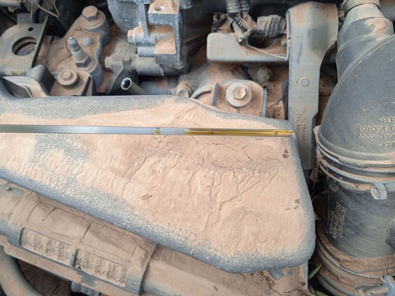 toyota auris (_e18_) del año 2015