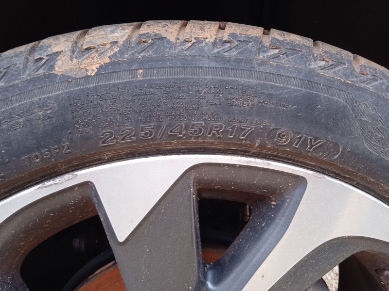 toyota auris (_e18_) del año 2015