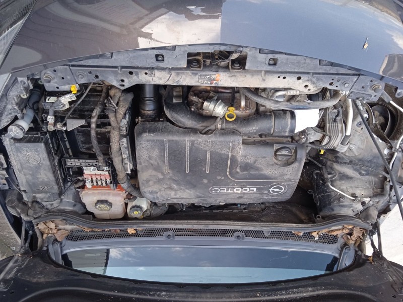 opel astra j sports tourer (p10) del año 2013