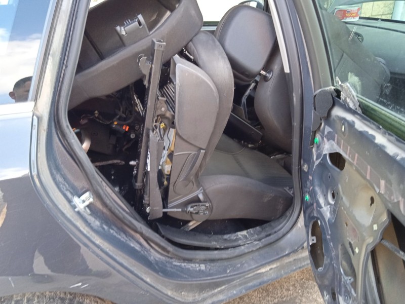 opel astra j sports tourer (p10) del año 2013