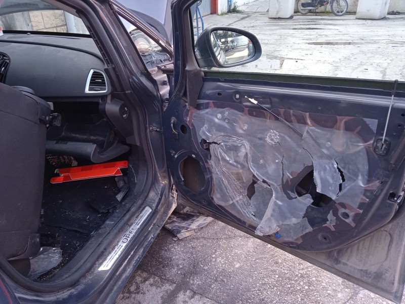 opel astra j sports tourer (p10) del año 2013