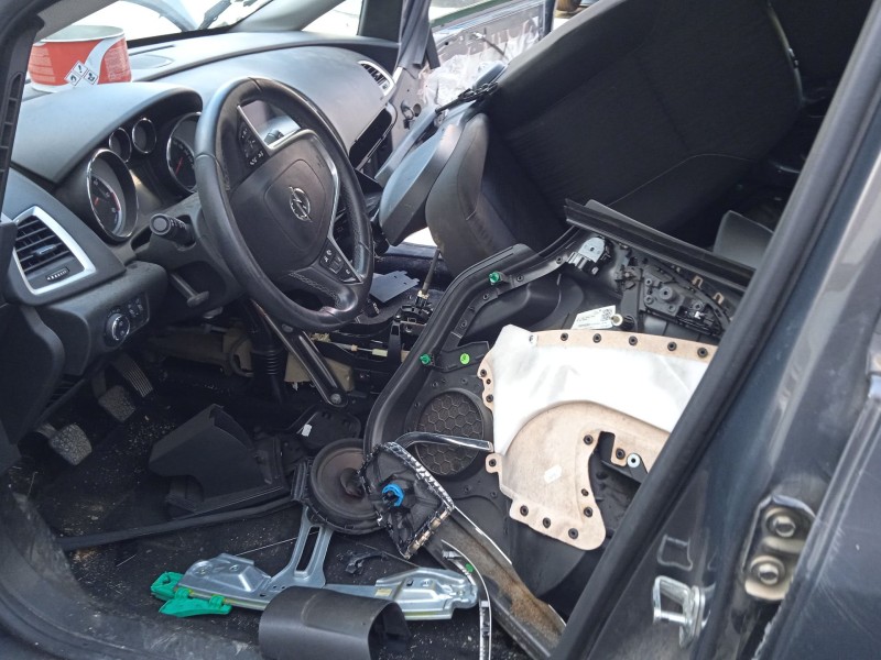 opel astra j sports tourer (p10) del año 2013