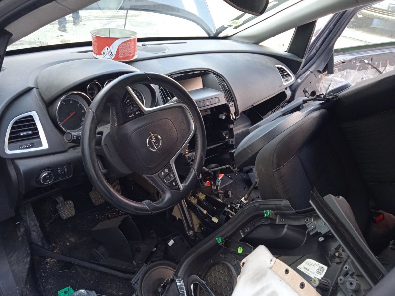 opel astra j sports tourer (p10) del año 2013