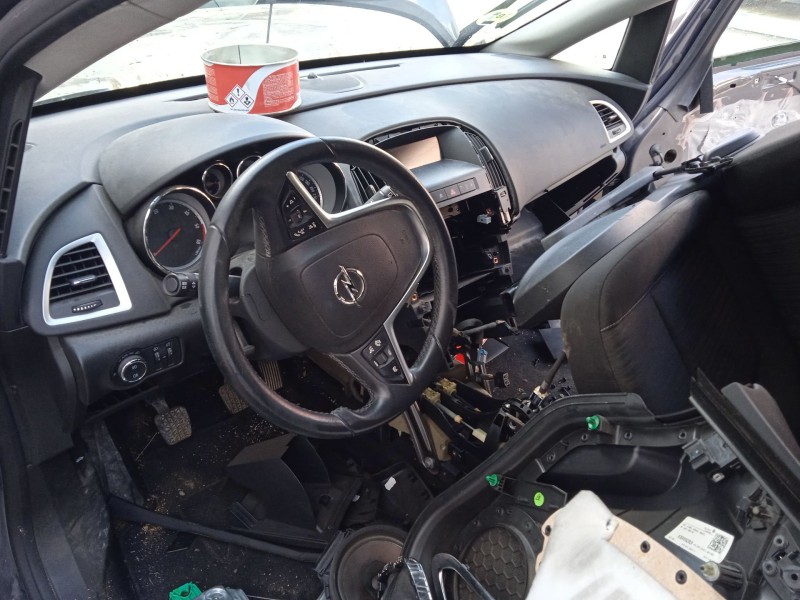 opel astra j sports tourer (p10) del año 2013