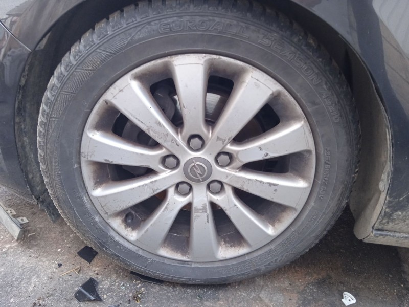 opel astra j sports tourer (p10) del año 2013