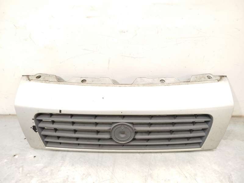 REJILLA DELANTERA 735473195 