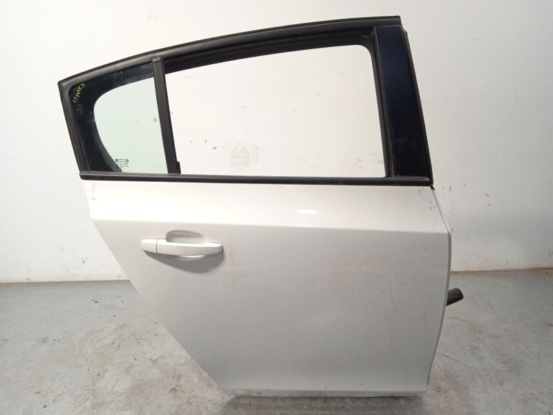 Recambio de puerta trasera derecha para chevrolet cruze hatchback (j305) 1.6 referencia OEM IAM 95476405  