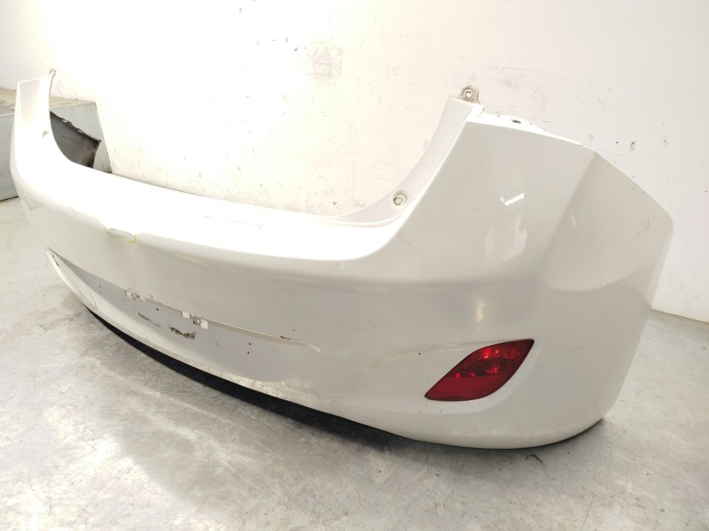 Recambio de paragolpes trasero para hyundai i30 (gd) 1.4 crdi referencia OEM IAM 86611A6000  