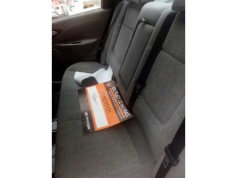 daewoo nubira berlina del año 2001