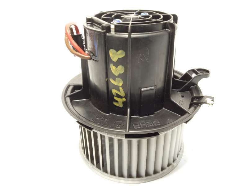 Recambio de motor calefaccion para mercedes-benz clase e (w212) familiar 1.8 cgi cat referencia OEM IAM V2419002 2048200208 A204 - Negro