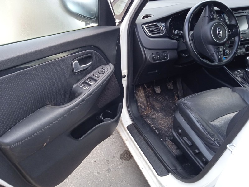 kia carens iv del año 2016