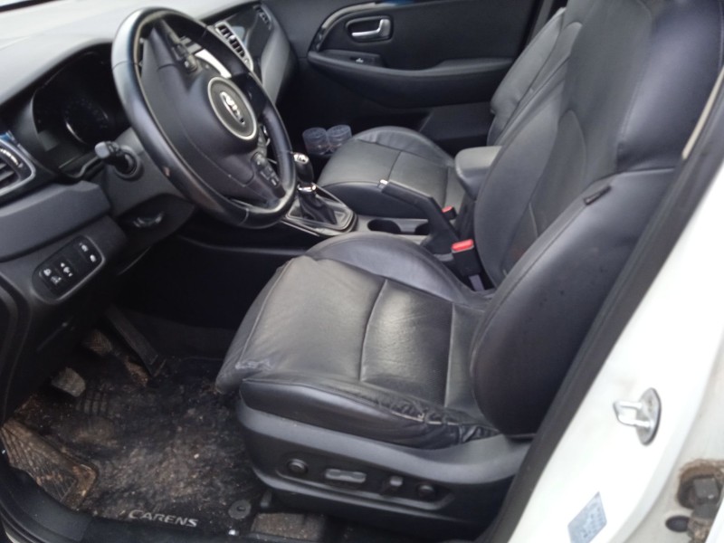 kia carens iv del año 2016