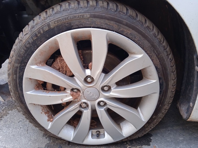 kia carens iv del año 2016