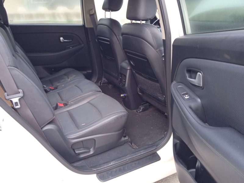 kia carens iv del año 2016