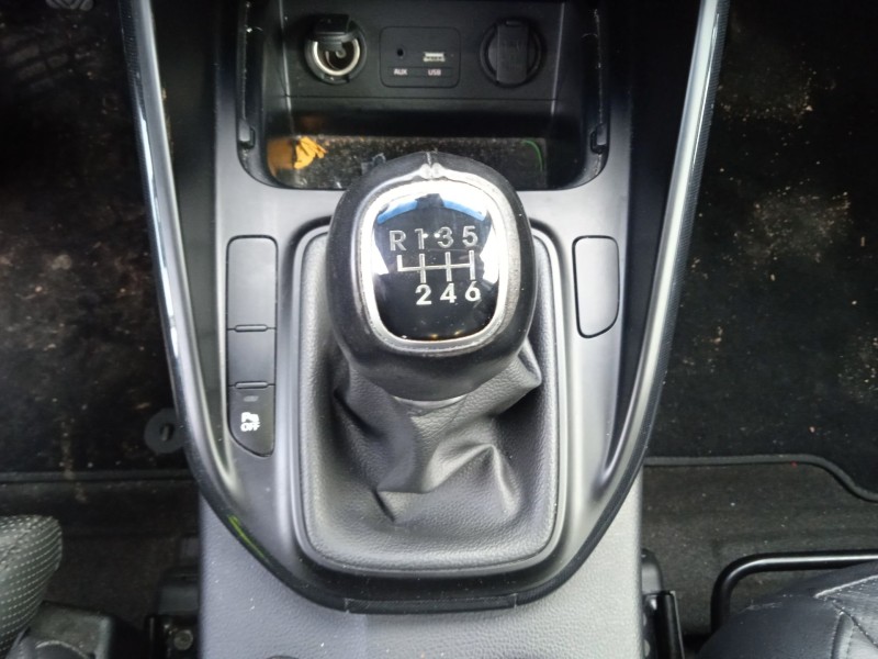 kia carens iv del año 2016