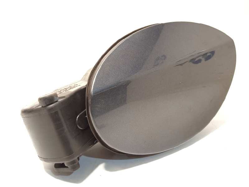 TAPA EXTERIOR COMBUSTIBLE A2076300167 