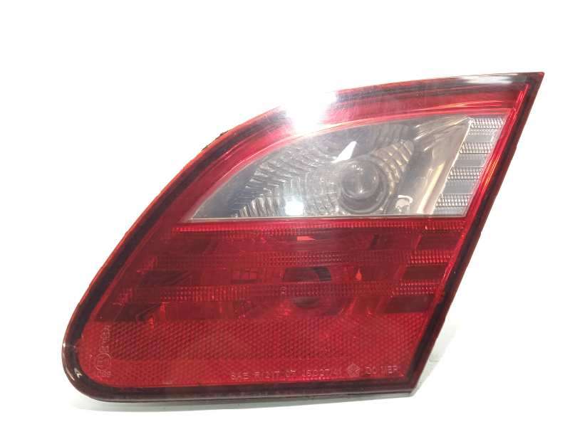 PILOTO TRASERO DERECHO INTERIOR 043894924AE 4389494AD