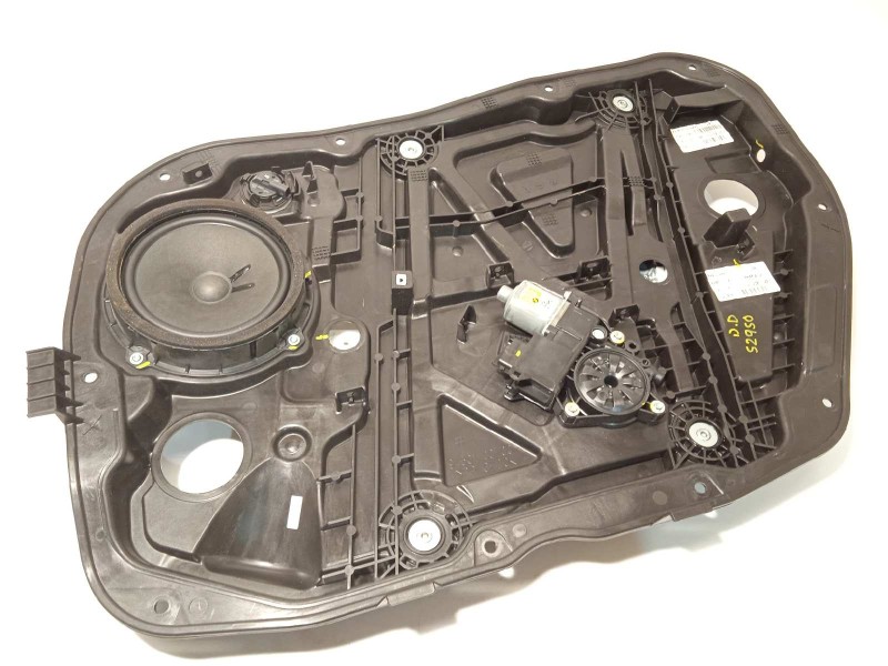 ELEVALUNAS DELANTERO DERECHO 82480J7060 