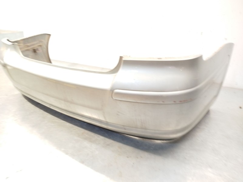 Recambio de paragolpes trasero para toyota avensis (_t25_) 2.0 d-4d (cdt250_) referencia OEM IAM 5215905901  