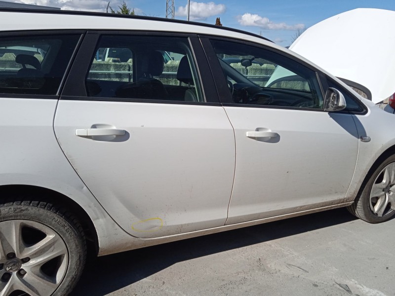 opel astra j sports tourer (p10) del año 2015