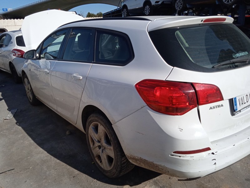 opel astra j sports tourer (p10) del año 2015