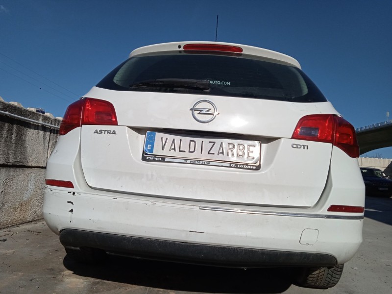 opel astra j sports tourer (p10) del año 2015