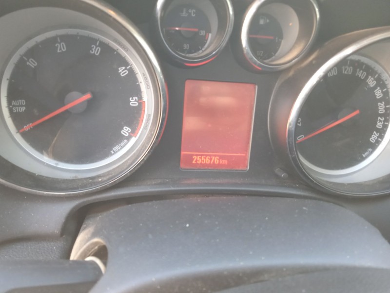 opel astra j sports tourer (p10) del año 2015