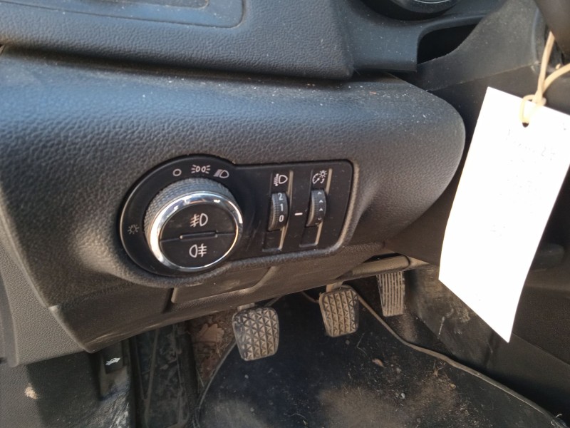 opel astra j sports tourer (p10) del año 2015