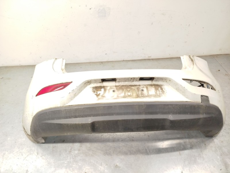 Recambio de paragolpes trasero para volvo v40 hatchback (525) d2 referencia OEM IAM 39820446  