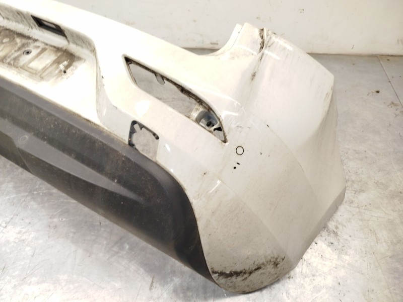 Recambio de paragolpes trasero para volvo v40 hatchback (525) d2 referencia OEM IAM 39820446  