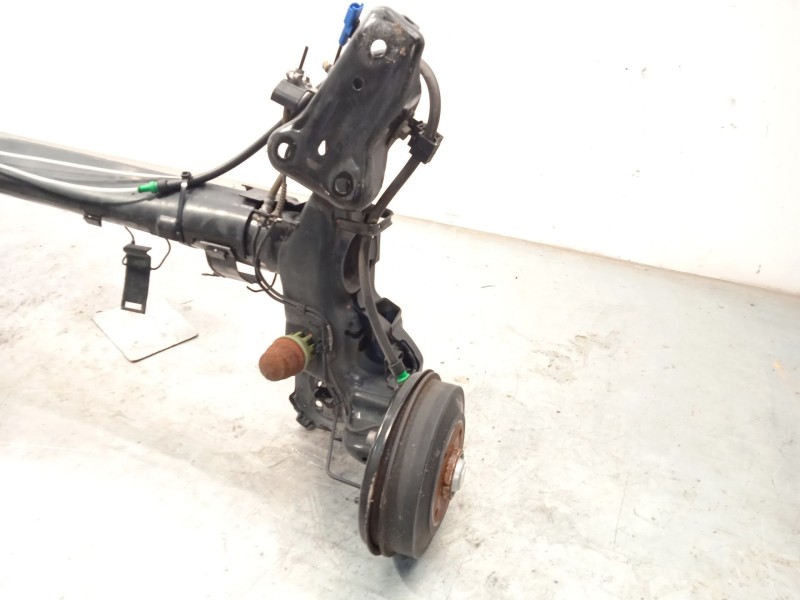 Recambio de puente trasero para citroën c4 cactus 1.2 thp 110 referencia OEM IAM 1607197180  