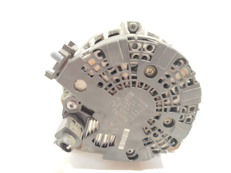 Recambio de alternador para volvo v40 hatchback (525) d2 referencia OEM IAM 31419101  0125711042