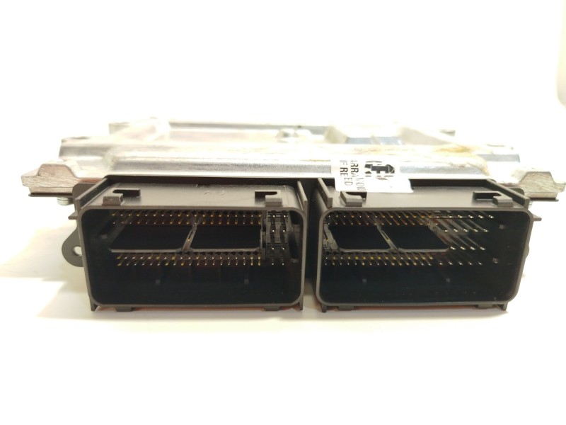 Recambio de centralita motor uce para volvo v40 hatchback (525) d2 referencia OEM IAM 31452623  MB2797009613