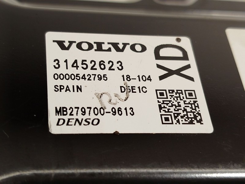 Recambio de centralita motor uce para volvo v40 hatchback (525) d2 referencia OEM IAM 31452623  MB2797009613