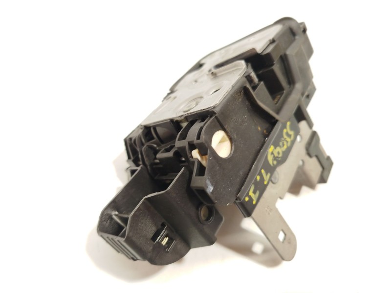 Recambio de cerradura puerta trasera izquierda para volvo v40 hatchback (525) d2 referencia OEM IAM 31440397  