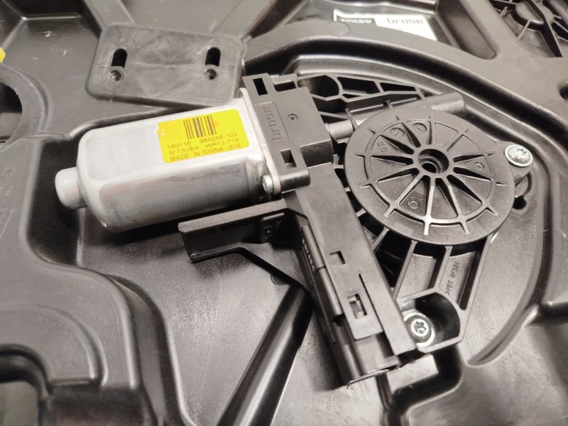 Recambio de elevalunas delantero izquierdo para volvo v40 hatchback (525) d2 referencia OEM IAM 31276215  