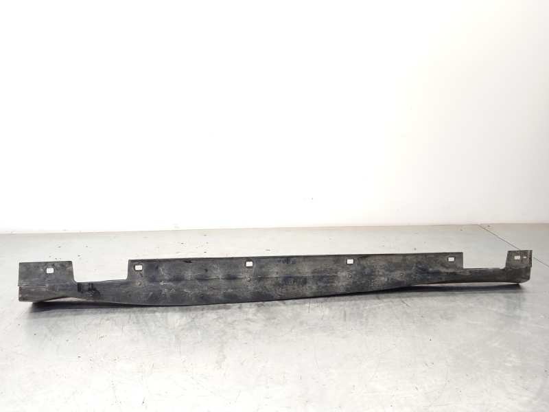 Recambio de estribo para infiniti q30 1.6 premium referencia OEM IAM 768515DA1A  