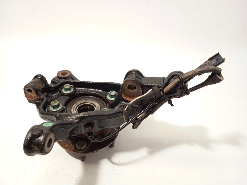 Recambio de mangueta delantera izquierda para mazda cx-3 (dk) 2.0 skyactiv-g referencia OEM IAM D10E33031  