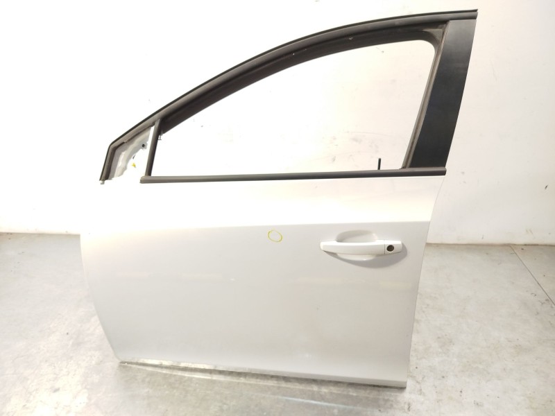 Recambio de puerta delantera izquierda para chevrolet cruze hatchback (j305) 1.6 referencia OEM IAM 95987757  
